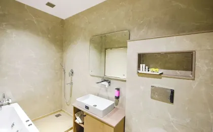 Fabhotel Elvilla I