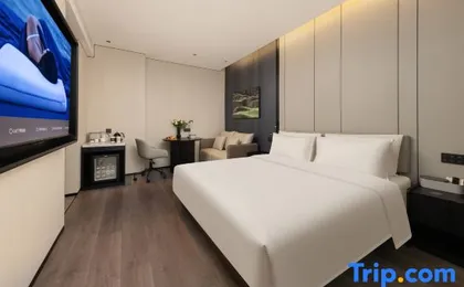 Atour Hotel Chengdu Wenjiang Fengxihe Subway Station