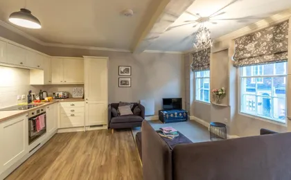 Apt 3, 71 Micklegate, York