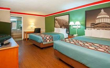 Super 8 By Wyndham Little Rock/Otter Creek