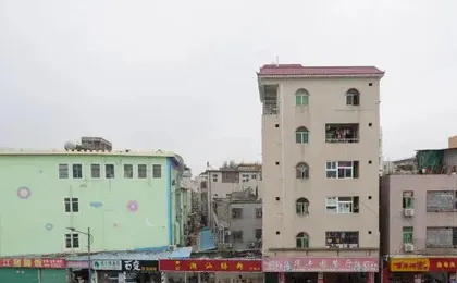 Homeinn Selected Hotel (Shenzhen Pinghu China South City Dahuanggong Commercial Center)