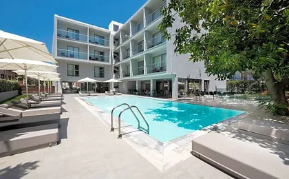 Oktober Downtown Boutique Hotel