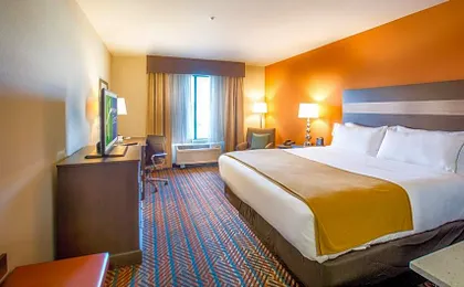Holiday Inn Express Wichita South By IHG