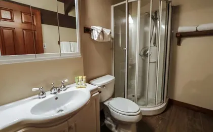 Horizons 4 168 Updated Upstairs Unit with Private Washer Dryer, Walk to Town, On Shuttle Route to Lodges by RedAwning