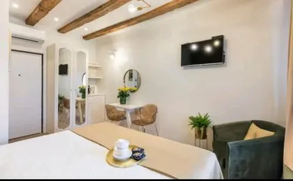 Old town vibes for 2, luxury room with sea view