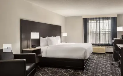 La Quinta Inn & Suites by Wyndham Lake George