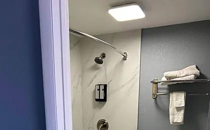 Airport Motor Inn