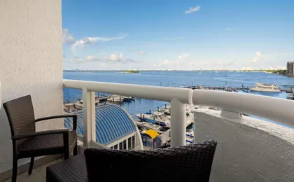 Doubletree by Hilton Grand Hotel Biscayne Bay