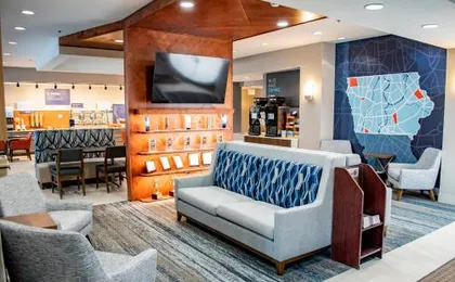 Holiday Inn Express & Suites - Mason City by IHG