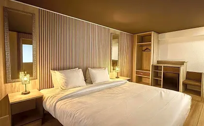 Tropical Palms Hotel