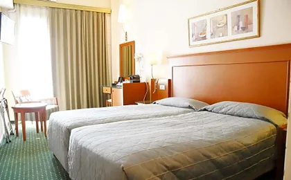 Adrian Hotel