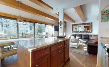 Landmark Condos 2 Bedroom in Lionshead Village