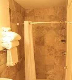 Senator Inn & Spa