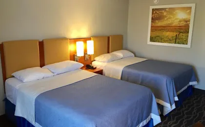 Days Inn & Suites by Wyndham Cincinnati North