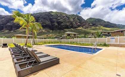 Mauna View by Avantstay 10min to Beach, Backyard
