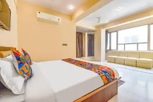 Fabhotel Pearl Square
