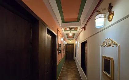 Hotel Trimoorti
