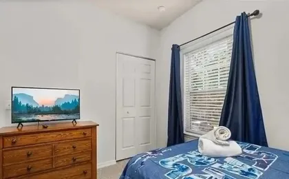 Spacious Family Retreat 4bdr Near Disney - 2408
