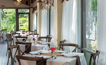 Meadowbrook Inn