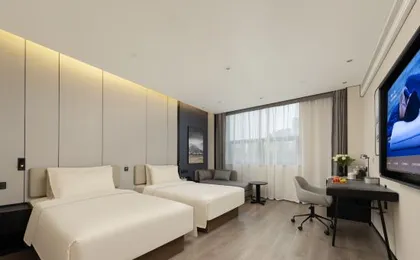 Atour Hotel Chengdu Wenjiang Fengxihe Subway Station