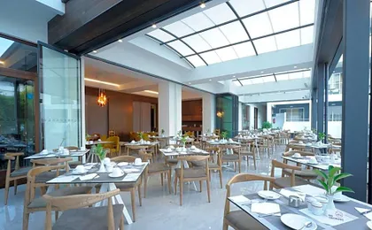 Atrium Ambiance Hotel