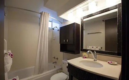 Castle Bamboo Waikiki Hotel