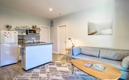 Comfy Asheville Vacation Rental w/ Hot Tub!