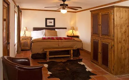 The Maverick Inn