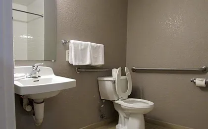 Motel 6-West Des Moines, IA