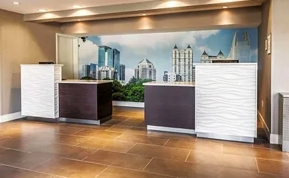 La Quinta Inn & Suites by Wyndham Atlanta Midtown - Buckhead