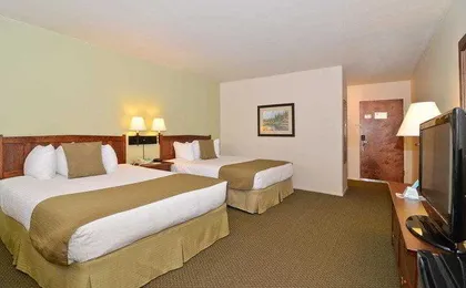 Best Western Plus Kwataqnuk Resort