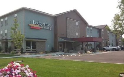 Ledgestone Suites Hotel Vernal
