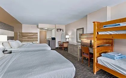 Americana Motor Inn on Boardwalk