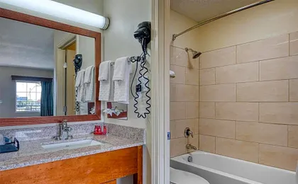SureStay Hotel by Best Western Bowling Green North