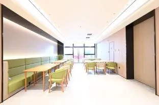 Ji Hotel Shanghai Zhangjiang Financial Information Park
