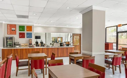 Comfort Suites Bush Intercontinental Airport