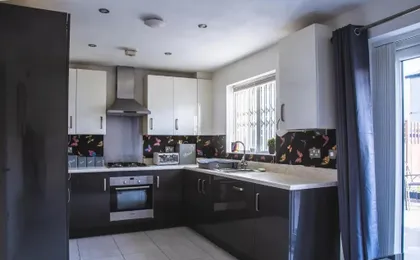 Rest&Recharge at Rylance House by the Etihad Stadium (3 Bedroom, 2.5 Bathroom, Free Parking)
