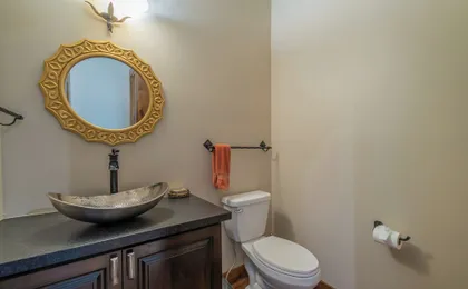 4BR Home w/ 2 Decks, Near Lake & Ski Resorts