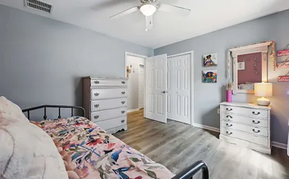 Ocean Blue Haven - Family Stay, Historic Downtown