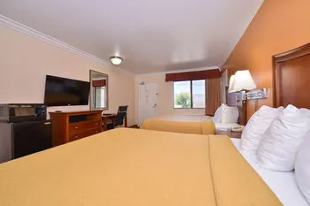 Quality Inn Lake Elsinore I-15