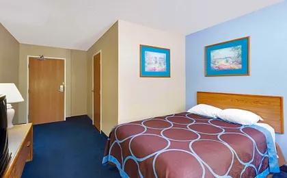 Super 8 by Wyndham Newburgh/West Point Stewart Intl Airport