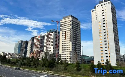 Modern apartment Near city center, Airport, Metro