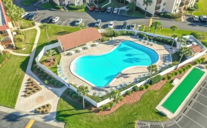 3rd-floor Condo W/fountain Views, Private Balcony & W/d, On-site Pool & hot Tubs