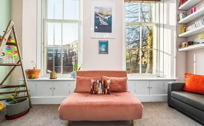 Vibrant Spacious Apartment in West End
