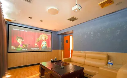 Pai Hotel Guangzhou Nantian Road Guangbai Xinyi City Phoenix New Village Metro Station