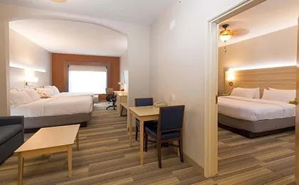 Holiday Inn Express Hotel & Suites Grand Blanc By IHG