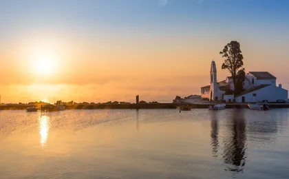 Villa Katerina: Large Private Pool, Walk To Beach, Sea Views, A/C, Wifi, Car Not Required - 2359