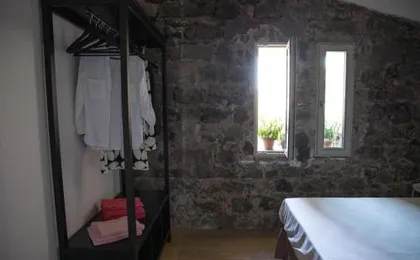 Ghè House