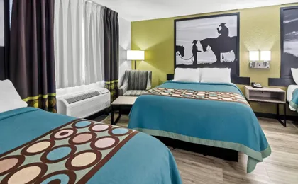 Super 8 by Wyndham Weatherford