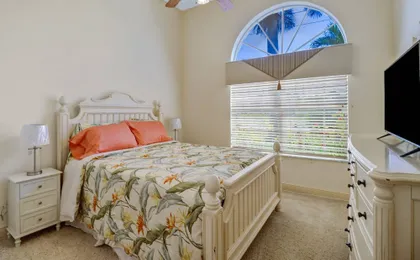 2605 Beach Parkway